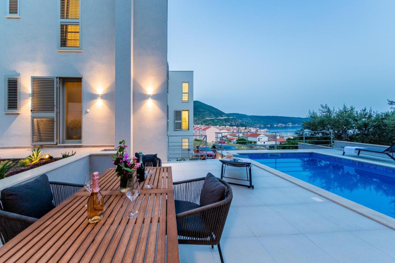 Seaside Elegance Suites Komiža Exterior foto