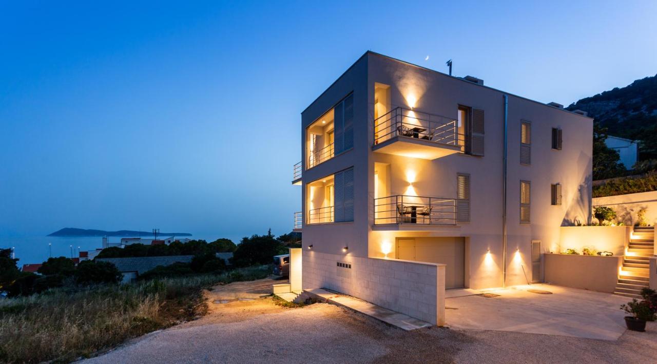 Seaside Elegance Suites Komiža Exterior foto
